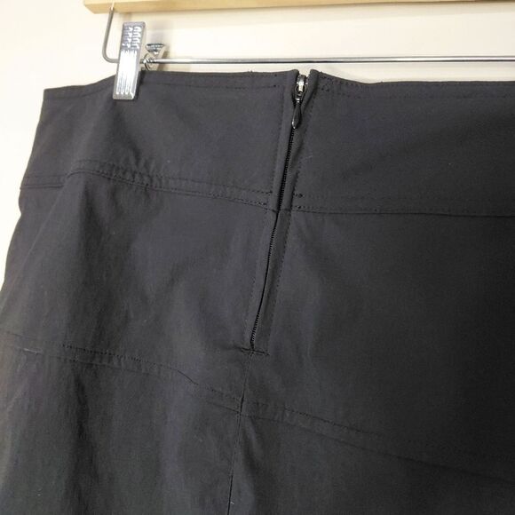 Royal Robbins Size 12 Black Fit and Flare Knee-Length Cargo Skirt with Ruffle - Picture 7 of 11